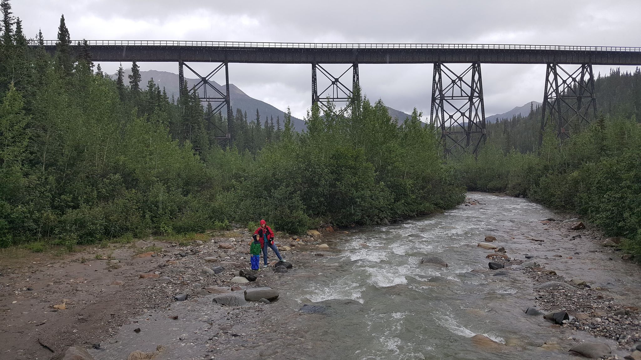 41658988_904325639758768_5846653398526459904_n